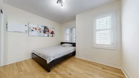 105 Doris Avenue Toronto ON M2N 4T2