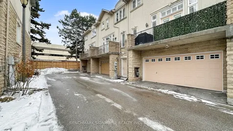 105 Doris Avenue Toronto ON M2N 4T2