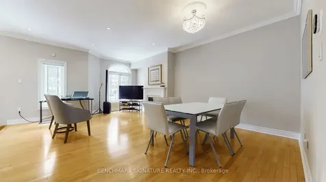 105 Doris Avenue Toronto ON M2N 4T2