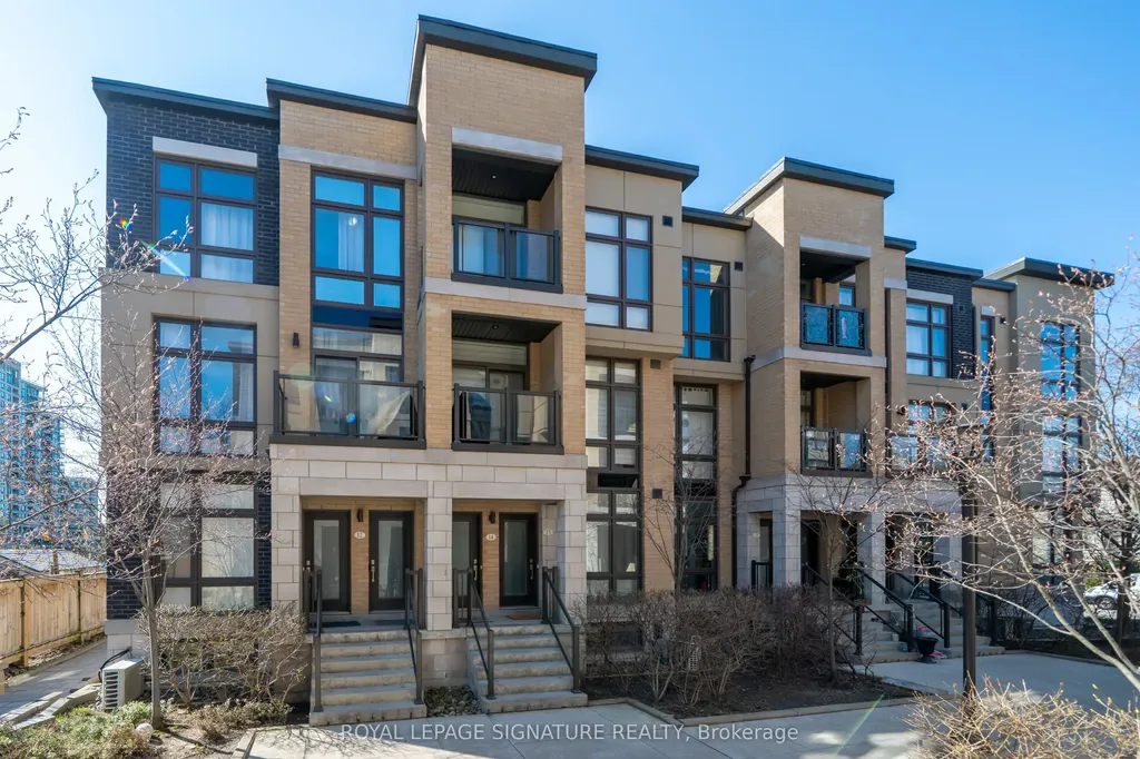 11 Eldora Avenue Toronto ON M2M 0B5