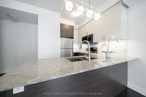 11 Eldora Avenue Toronto ON M2M 0B5