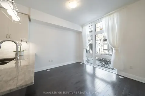 11 Eldora Avenue Toronto ON M2M 0B5