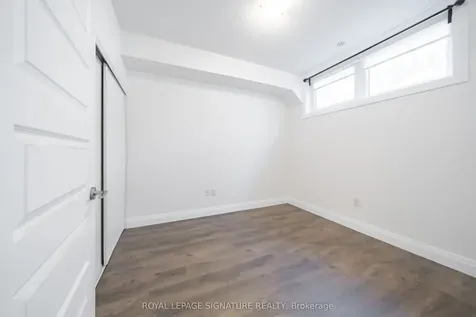 11 Eldora Avenue Toronto ON M2M 0B5