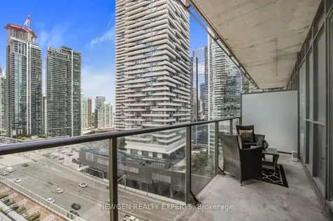 55 Bremner Boulevard Toronto ON M5J 0A6