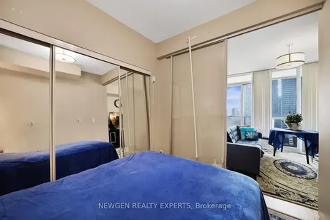 55 Bremner Boulevard Toronto ON M5J 0A6