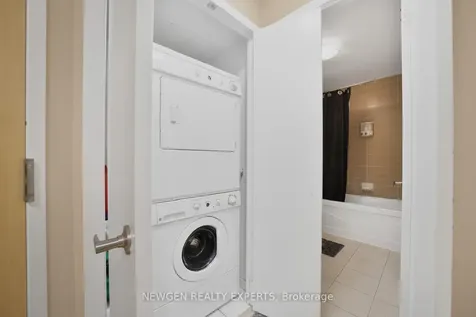 55 Bremner Boulevard Toronto ON M5J 0A6