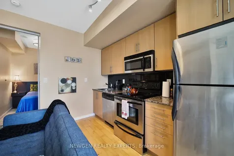 55 Bremner Boulevard Toronto ON M5J 0A6