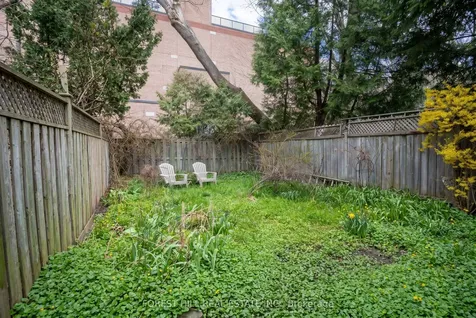 20 Webster Avenue Toronto ON M5R 1N7