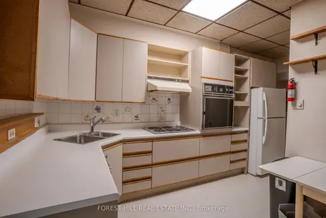 20 Webster Avenue Toronto ON M5R 1N7