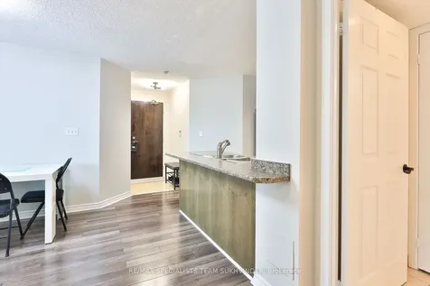 18 Spring Garden Avenue Toronto ON M2N 3G2