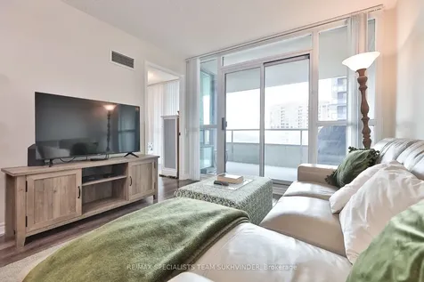 18 Spring Garden Avenue Toronto ON M2N 3G2