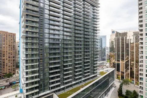 18 Spring Garden Avenue Toronto ON M2N 3G2