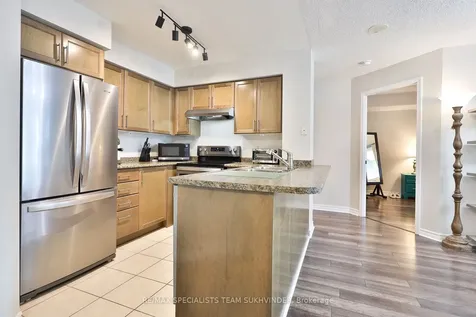 18 Spring Garden Avenue Toronto ON M2N 3G2