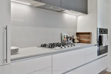1414 Bayview Avenue Toronto ON M4G 3A7
