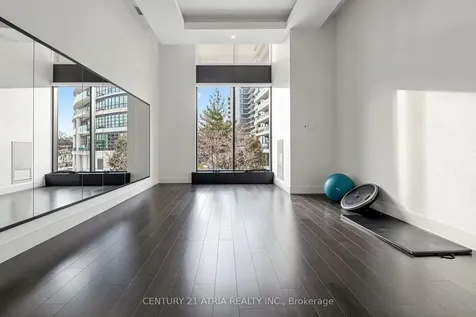 160 Vanderhoof Avenue Toronto ON M4G 0B7
