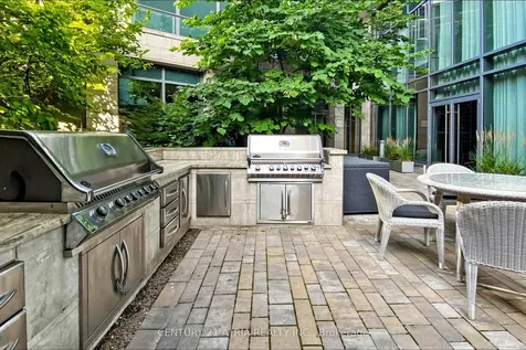 160 Vanderhoof Avenue Toronto ON M4G 0B7