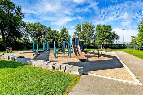 160 Vanderhoof Avenue Toronto ON M4G 0B7
