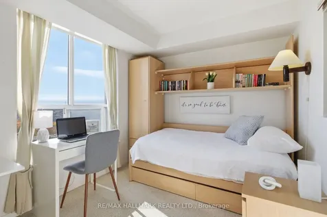 21 Overlea Boulevard Toronto ON M4H 1P2