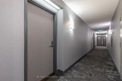 21 Overlea Boulevard Toronto ON M4H 1P2