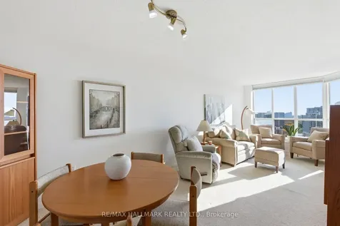 21 Overlea Boulevard Toronto ON M4H 1P2