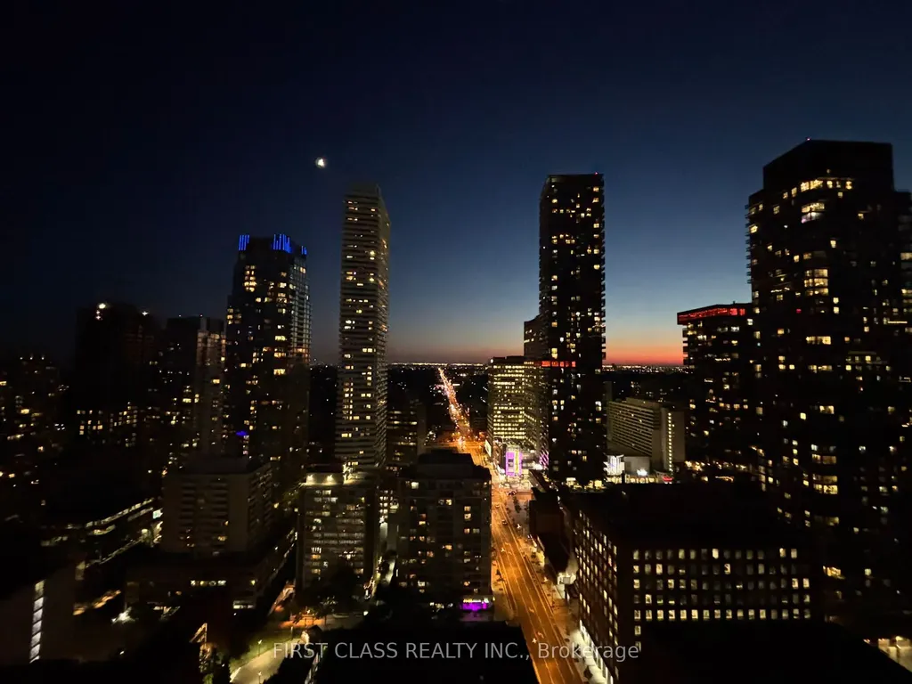 89 Dunfield Avenue Toronto ON M4S 0A4