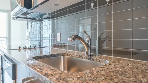 89 Dunfield Avenue Toronto ON M4S 0A4