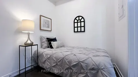 89 Dunfield Avenue Toronto ON M4S 0A4