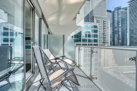 1 Bloor Street E Toronto ON M4W 0A8