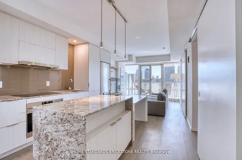 1 Bloor Street E Toronto ON M4W 0A8