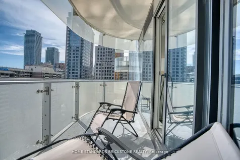 1 Bloor Street E Toronto ON M4W 0A8