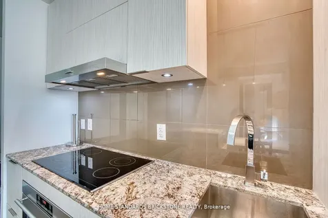 1 Bloor Street E Toronto ON M4W 0A8