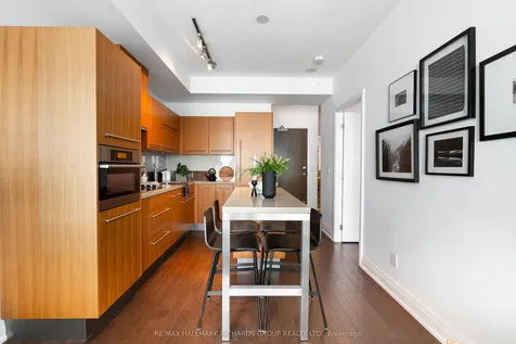 80 John Street Toronto ON M5V 3X4