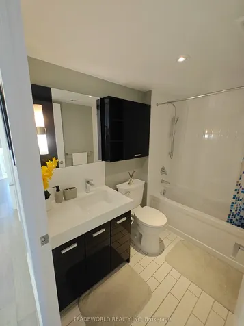 19 Singer Court Toronto ON M2K 0B2