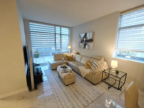 19 Singer Court Toronto ON M2K 0B2