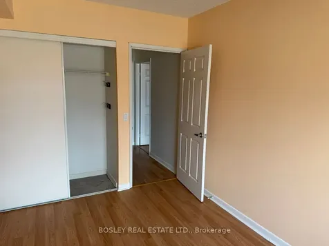 955 Millwood Road Toronto ON M4G 4E3