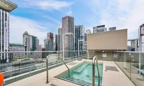 21 Nelson Street Toronto ON M5V 1T8