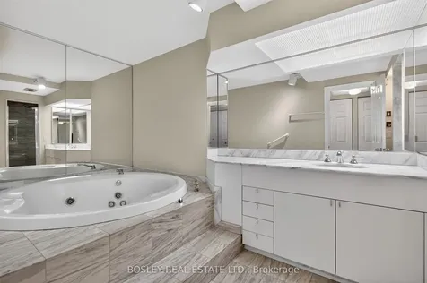 175 Cumberland Street Toronto ON M5R 3M9
