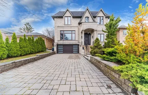 256 Park Home Avenue Toronto ON M2R 1A3