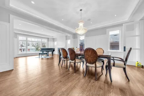256 Park Home Avenue Toronto ON M2R 1A3
