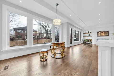 256 Park Home Avenue Toronto ON M2R 1A3