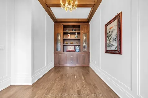 256 Park Home Avenue Toronto ON M2R 1A3