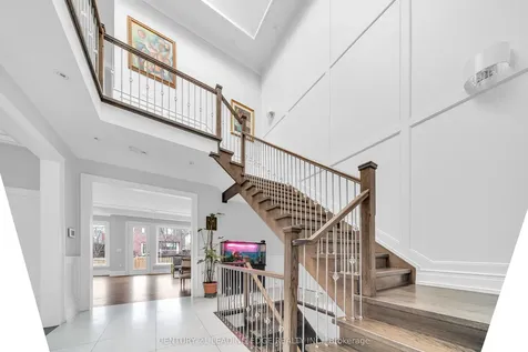 256 Park Home Avenue Toronto ON M2R 1A3
