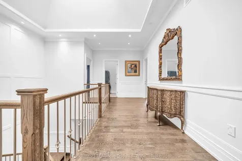 256 Park Home Avenue Toronto ON M2R 1A3