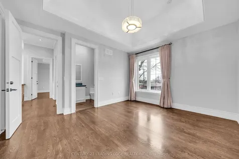 256 Park Home Avenue Toronto ON M2R 1A3