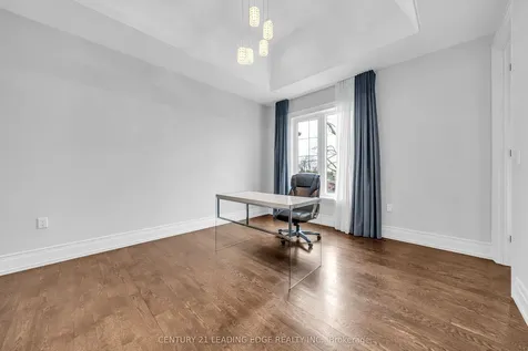 256 Park Home Avenue Toronto ON M2R 1A3