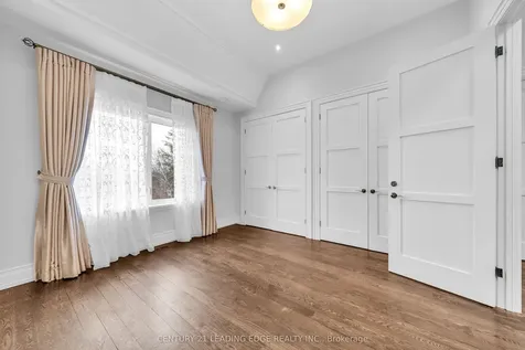 256 Park Home Avenue Toronto ON M2R 1A3