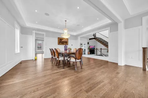 256 Park Home Avenue Toronto ON M2R 1A3