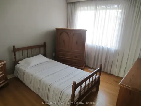 409 Patricia Avenue Toronto ON M2R 2N1