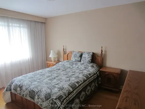 409 Patricia Avenue Toronto ON M2R 2N1