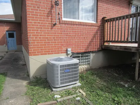 409 Patricia Avenue Toronto ON M2R 2N1